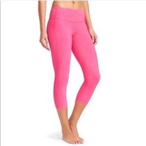 Athleta Bubble Gum Pink Quest Chaturanga Capris
